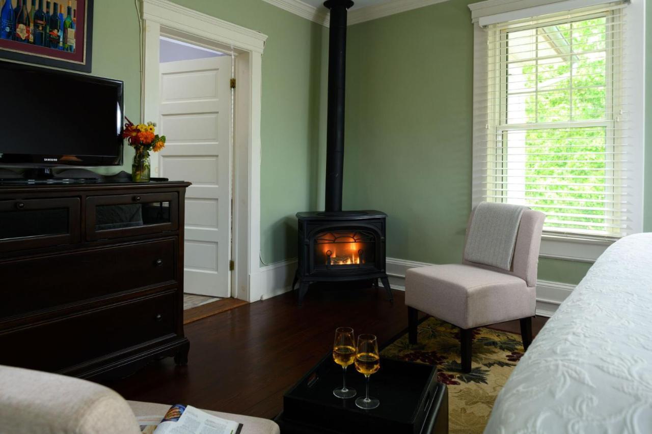 Steeles Tavern Manor Экстерьер фото