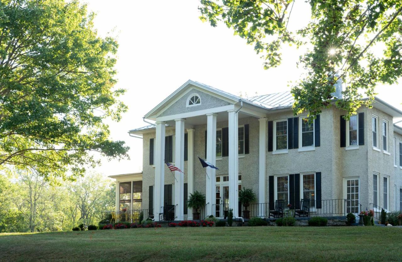 Steeles Tavern Manor Экстерьер фото